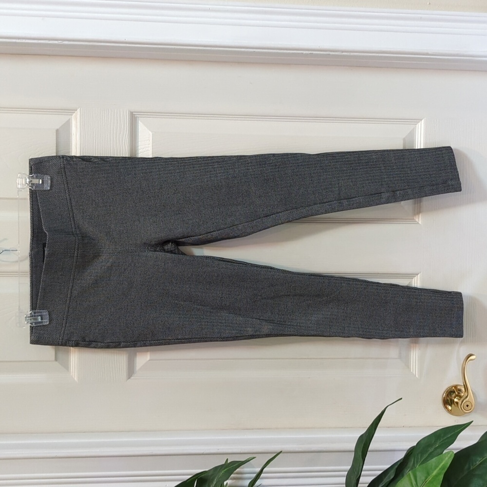 Loft Women's Black/White Chevron Skinny Leggings Size Small